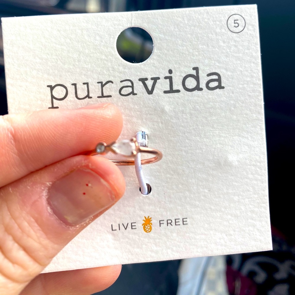 Pura Vida NWT gold ring so pretty!